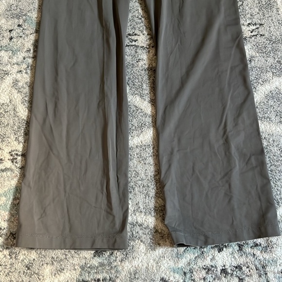 Patagonia Fold Over Wide Leg Yoga Pants - Picture 3 of 10